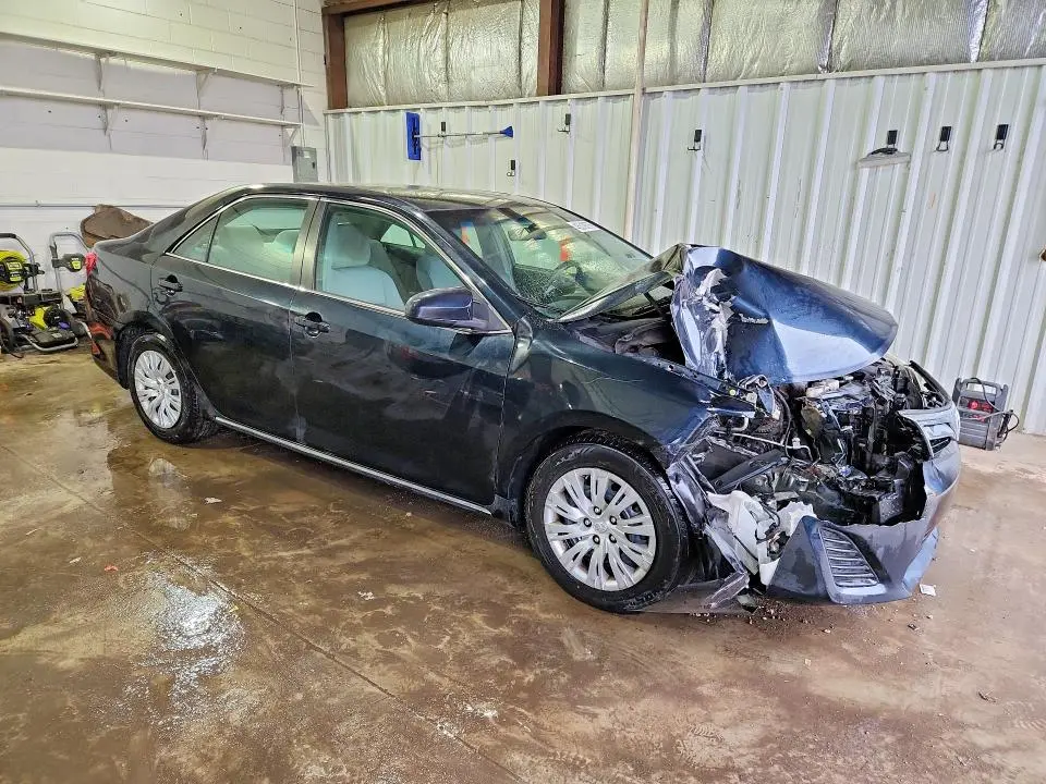 2013 TOYOTA CAMRY LE  