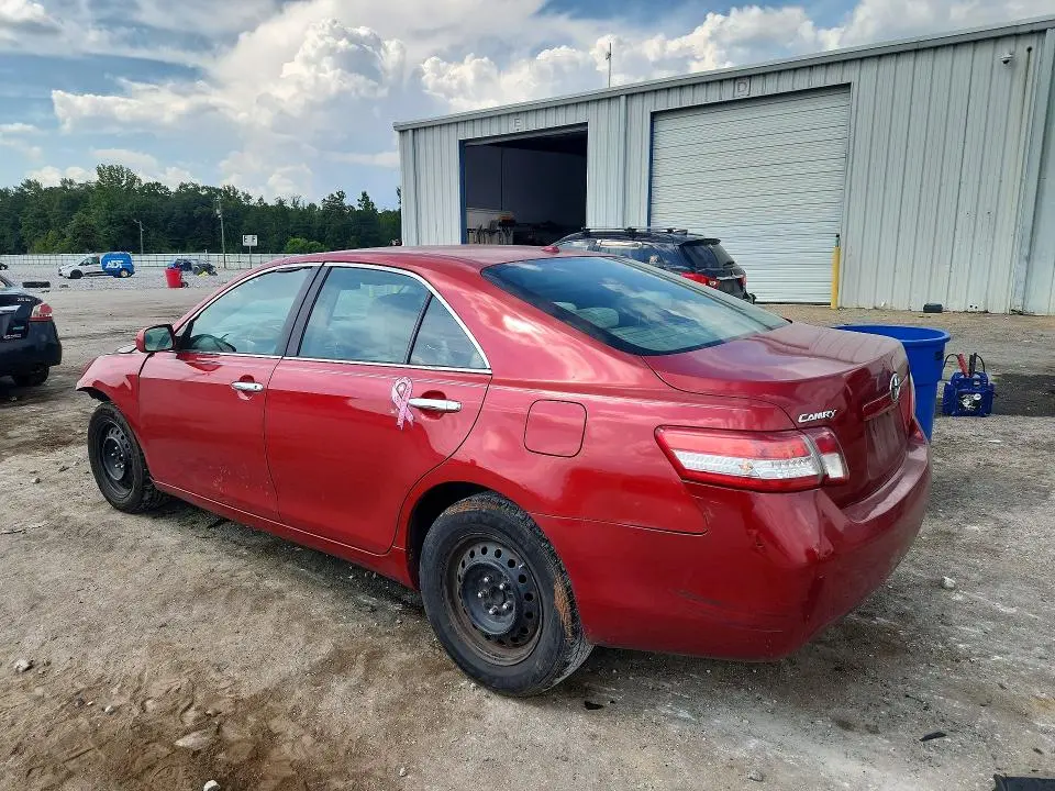 2010 TOYOTA CAMRY LE  