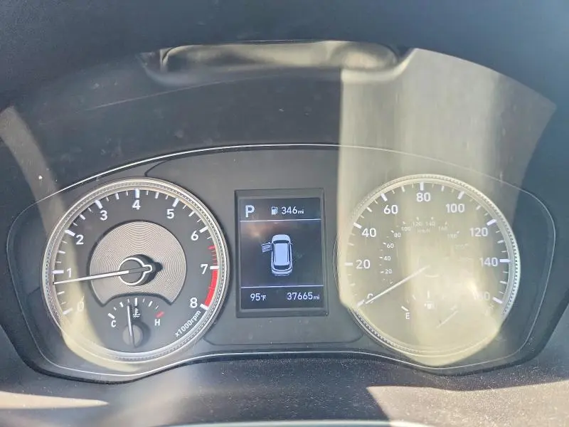 2020 HYUNDAI SANTA FE SE  
