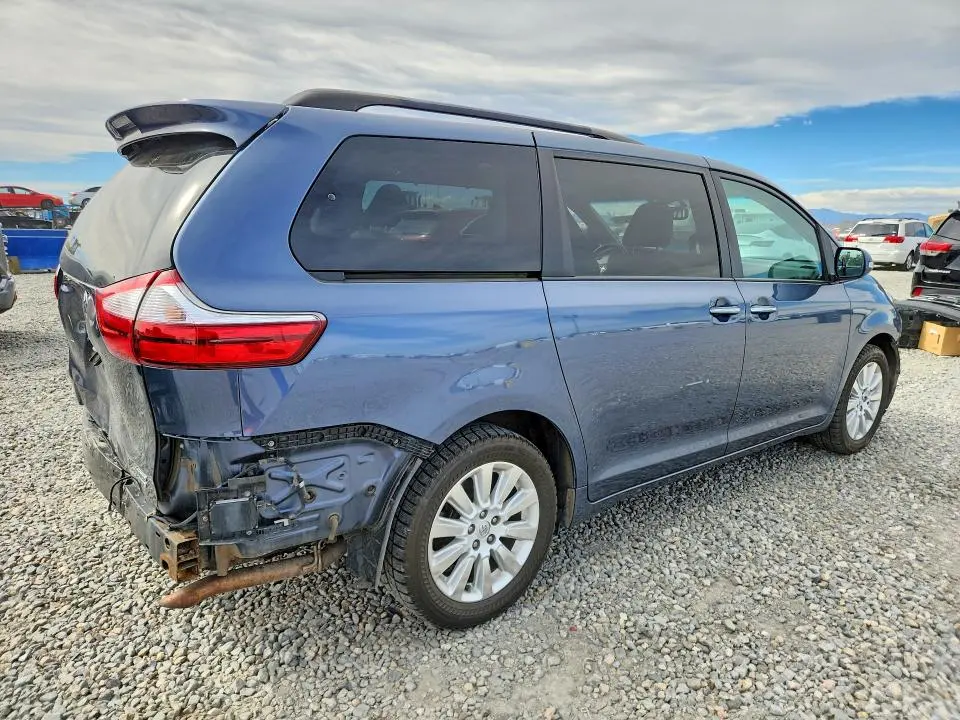 2015 TOYOTA SIENNA LIMITED 7-PASSENGER  
