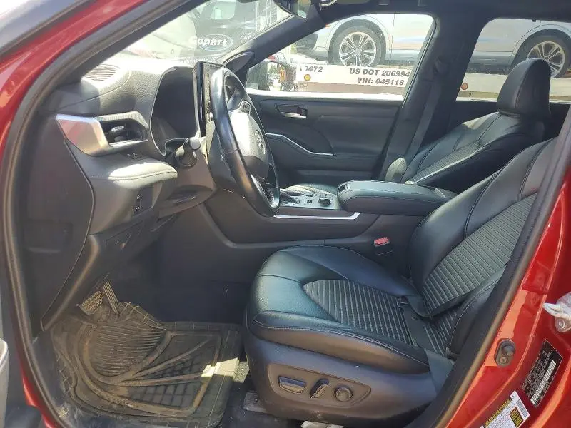 2021 TOYOTA HIGHLANDER XSE  