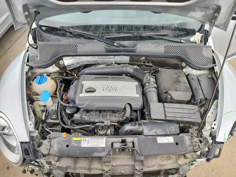 2013 VOLKSWAGEN BEETLE TURBO  