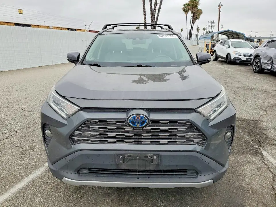 2019 TOYOTA RAV4 LIMITED  