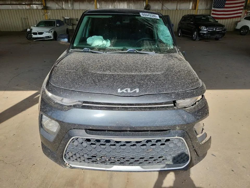 2022 KIA SOUL LX  