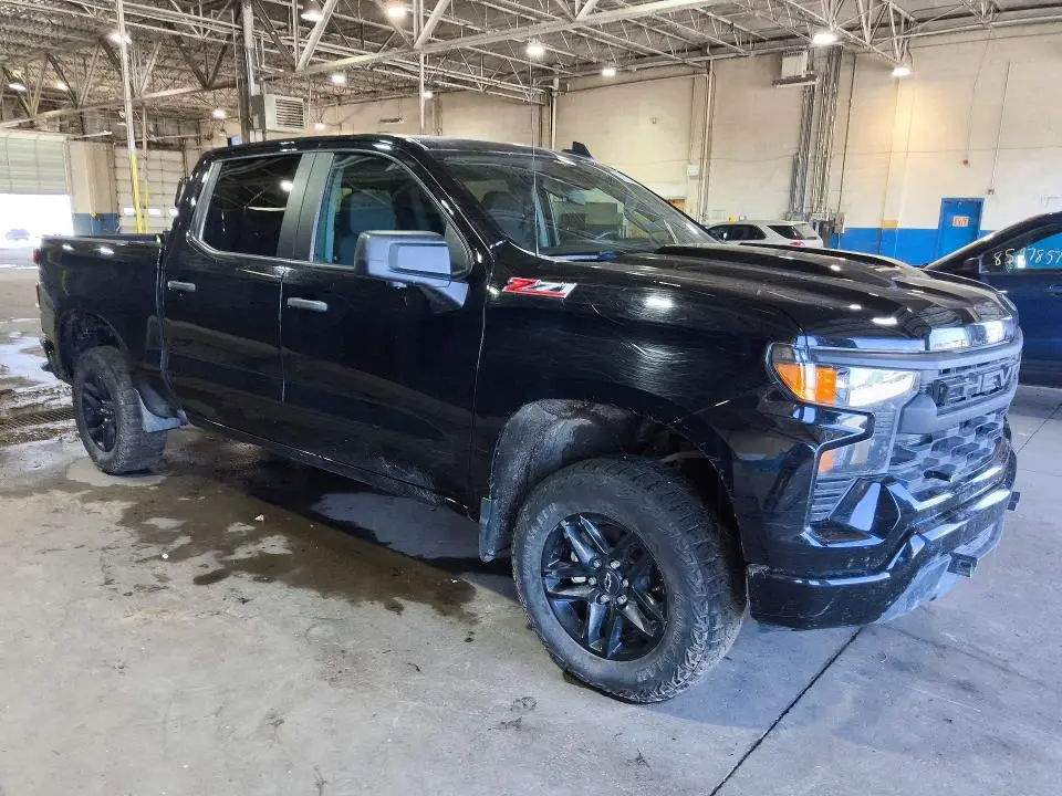2024 CHEVROLET SILVERADO K1500 TRAIL BOSS CUSTOM  
