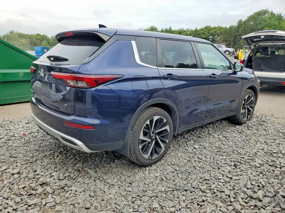 2023 MITSUBISHI OUTLANDER SE  