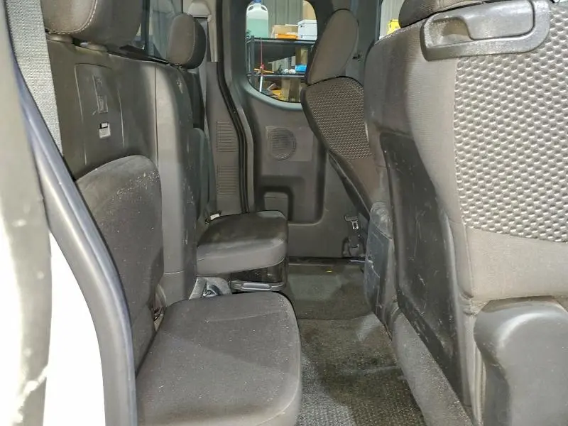 2012 NISSAN FRONTIER SV  