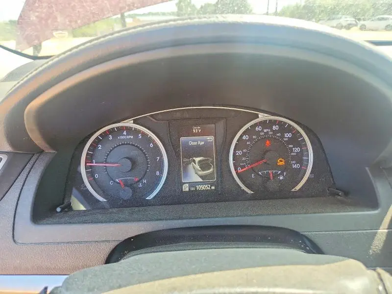 2016 TOYOTA CAMRY SE  