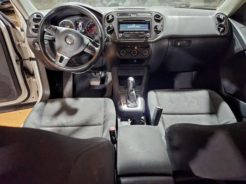 2014 VOLKSWAGEN TIGUAN S  