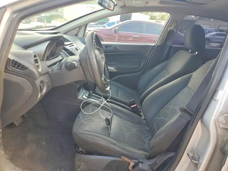 2011 FORD FIESTA SEL  