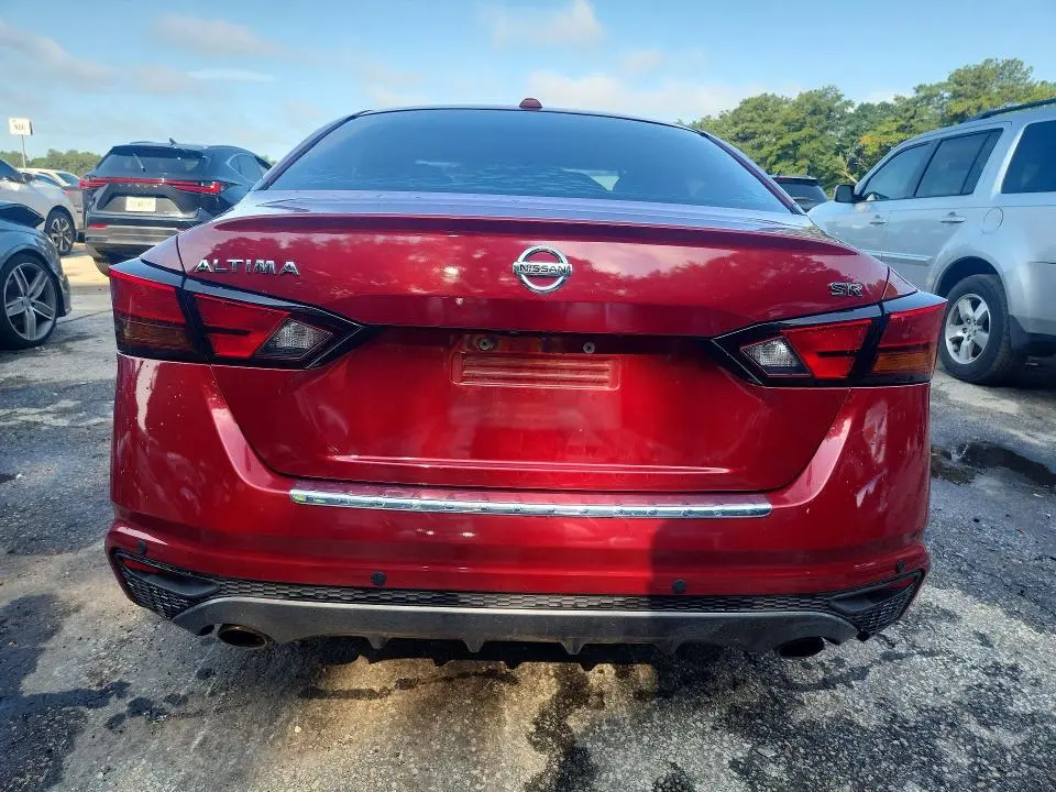 2019 NISSAN ALTIMA SR  