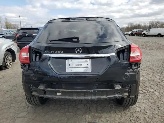 2017 MERCEDES-BENZ GLA 250