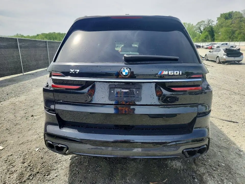 2023 BMW X7 M60I  