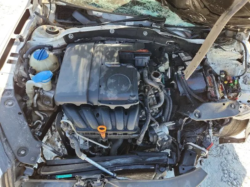2012 VOLKSWAGEN JETTA SE  