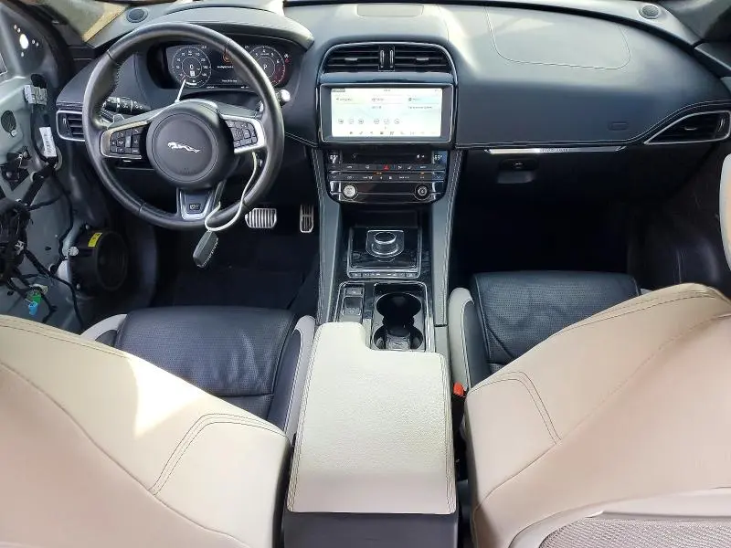 2019 JAGUAR F-PACE S  