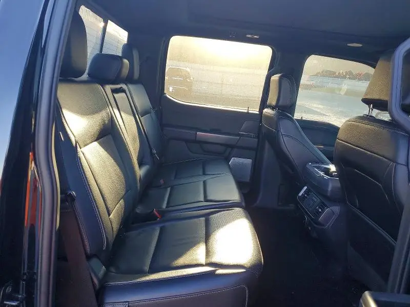 2024 FORD F150 LARIAT  