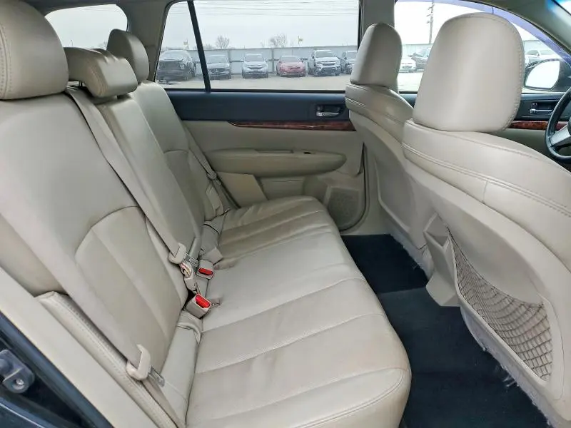 2011 SUBARU OUTBACK 3.6R LIMITED  