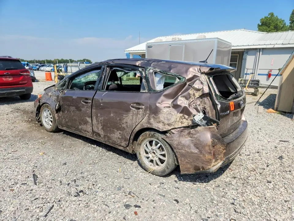 2015 TOYOTA PRIUS V THREE  