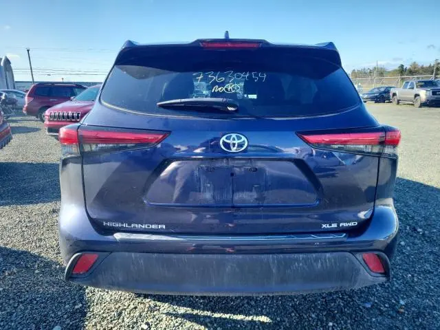2022 TOYOTA HIGHLANDER XLE  