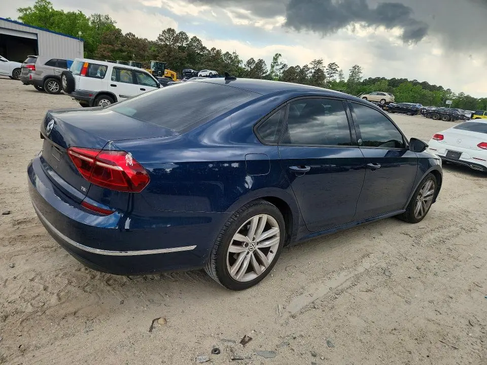 2019 VOLKSWAGEN PASSAT WOLFSBURG  