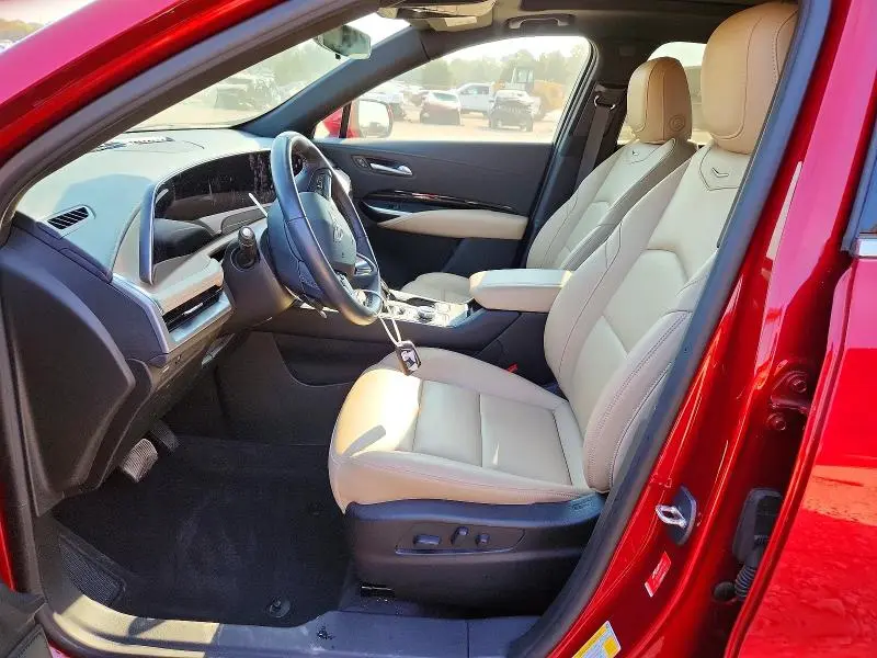 2024 CADILLAC XT4 LUXURY  