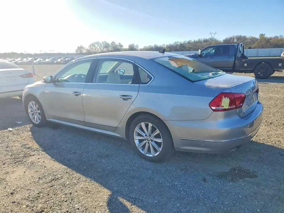 2013 VOLKSWAGEN PASSAT SEL  