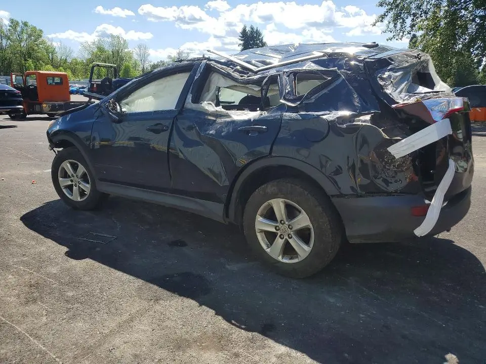 2013 TOYOTA RAV4 XLE  