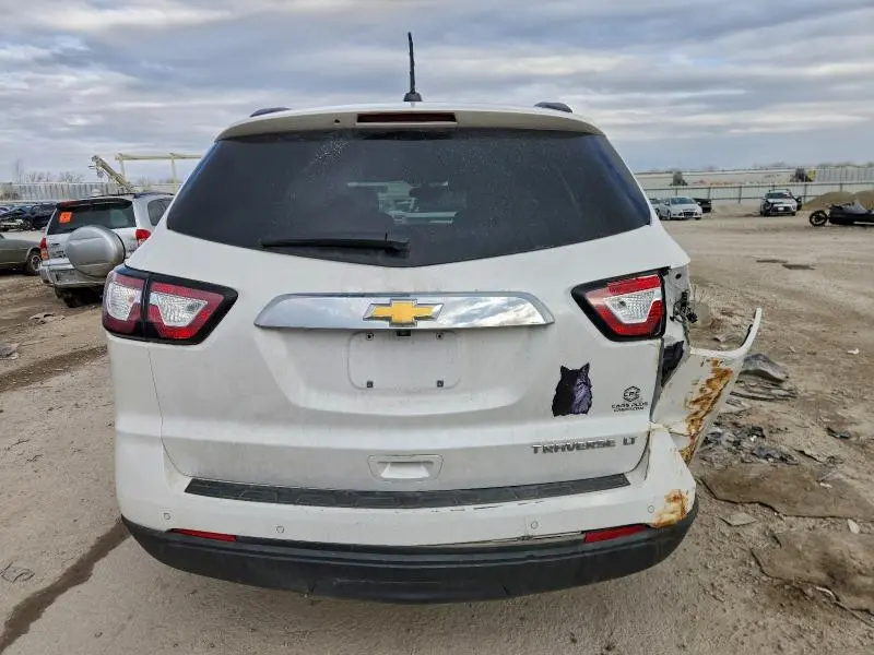 2016 CHEVROLET TRAVERSE LT  