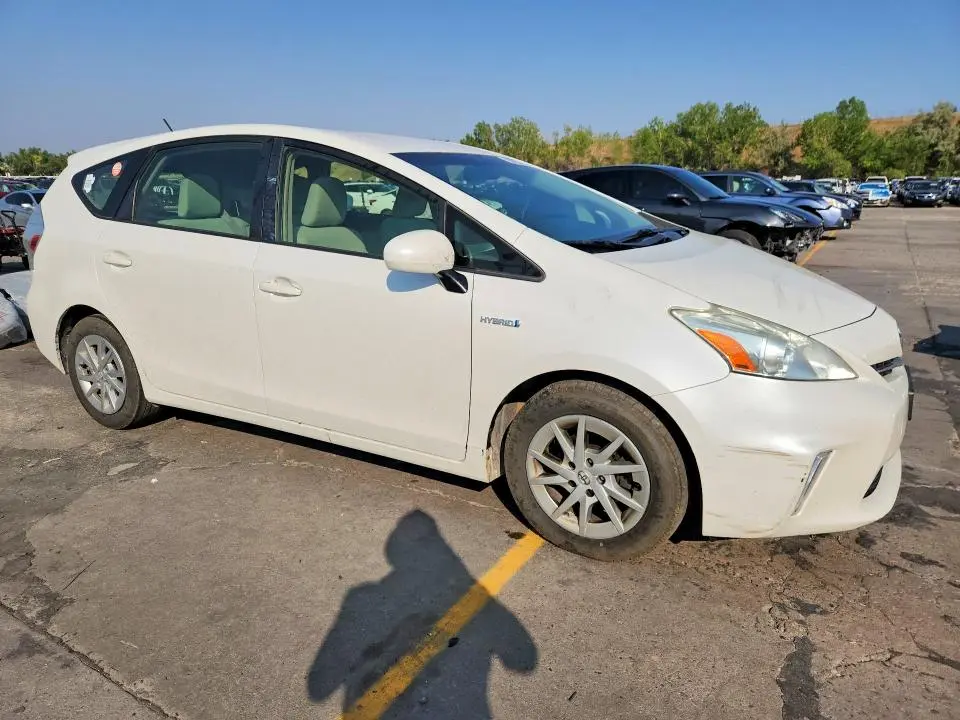 2013 TOYOTA PRIUS V TWO  