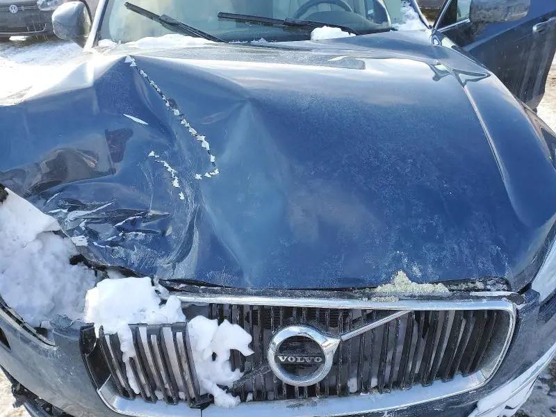 2019 VOLVO XC90 T6 MOMENTUM  