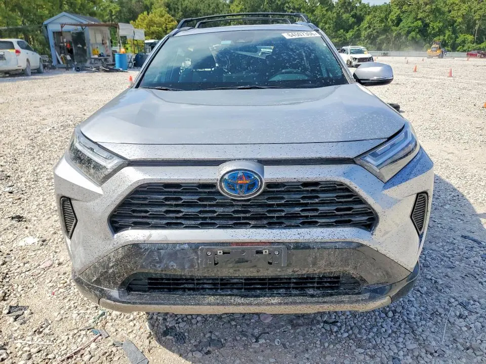 2023 TOYOTA RAV4 SE  