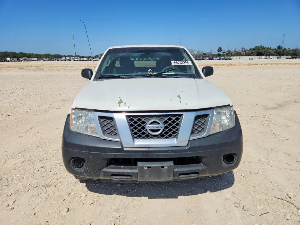 2015 NISSAN FRONTIER S  