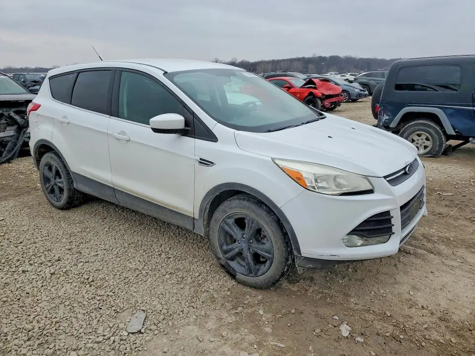 2015 FORD ESCAPE SE  