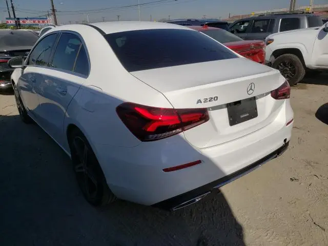 2020 MERCEDES-BENZ A 220