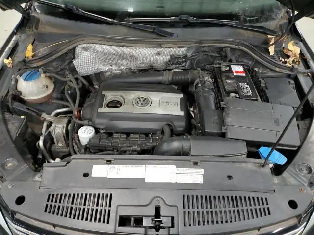 2012 VOLKSWAGEN TIGUAN S  