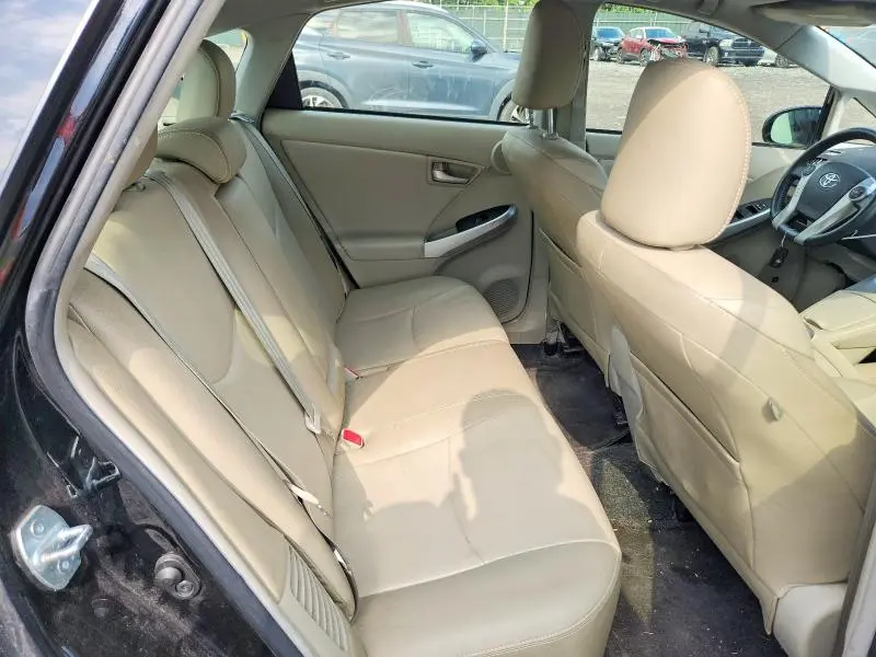 2015 TOYOTA PRIUS FOUR  