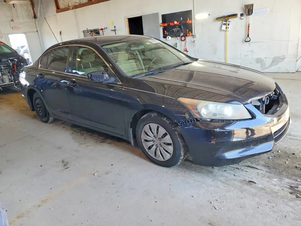 2011 HONDA ACCORD LX  