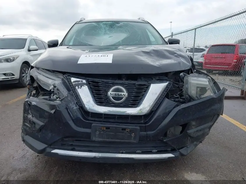 2018 NISSAN ROGUE SV
