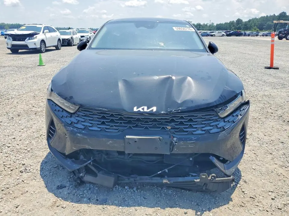 2022 KIA K5 LXS  
