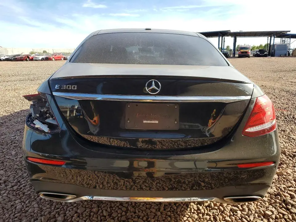 2017 MERCEDES-BENZ E 300  