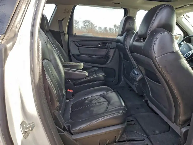 2014 CHEVROLET TRAVERSE LT  