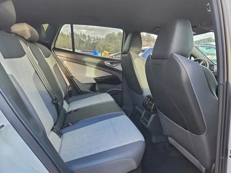 2025 VOLKSWAGEN ID.4 PRO  