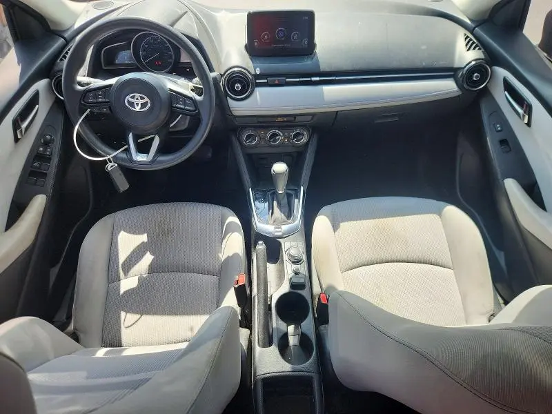 2019 TOYOTA YARIS LE  
