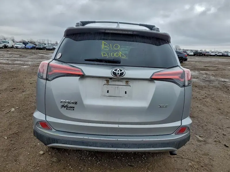 2017 TOYOTA RAV4 XLE  