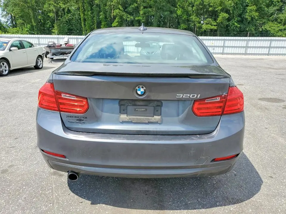 2013 BMW 320 I  