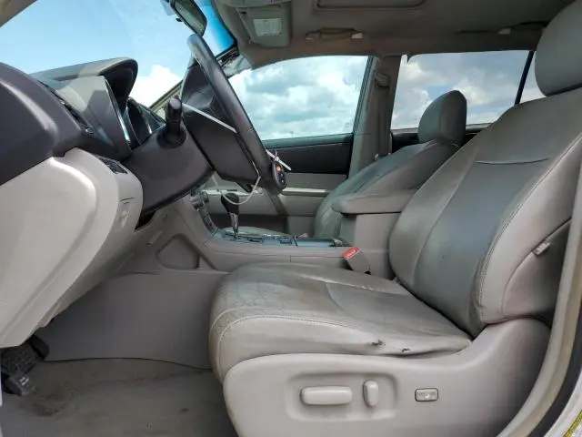2010 TOYOTA HIGHLANDER SE  