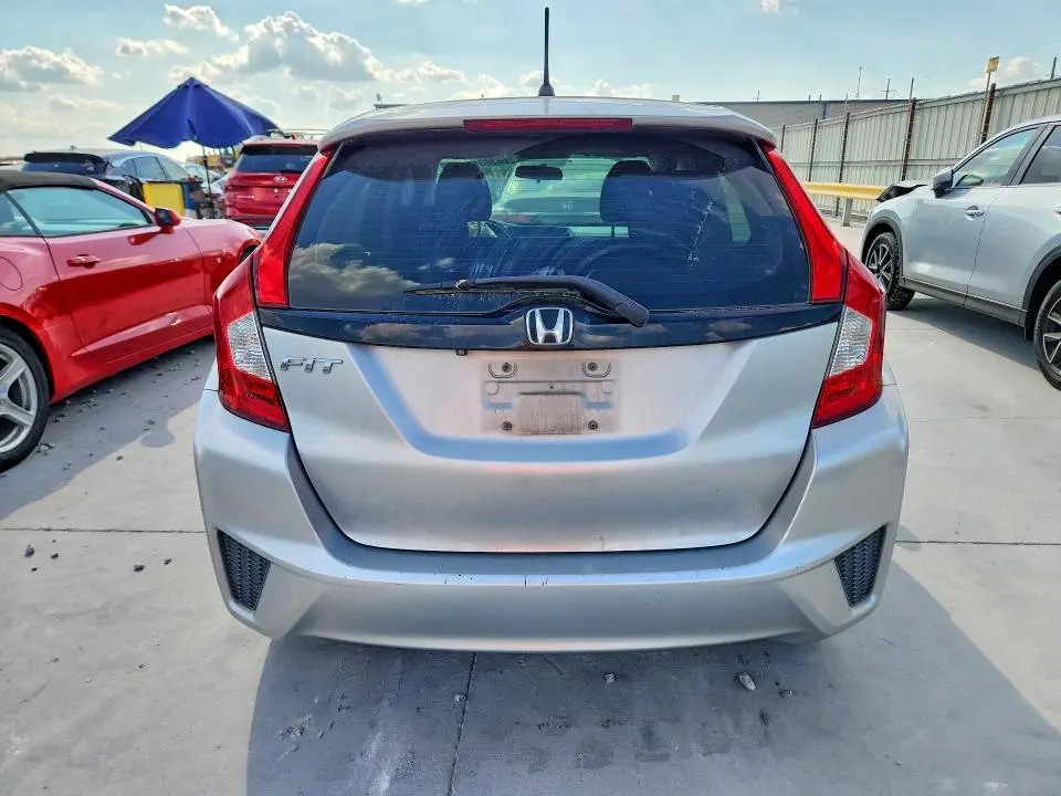 2016 HONDA FIT LX  