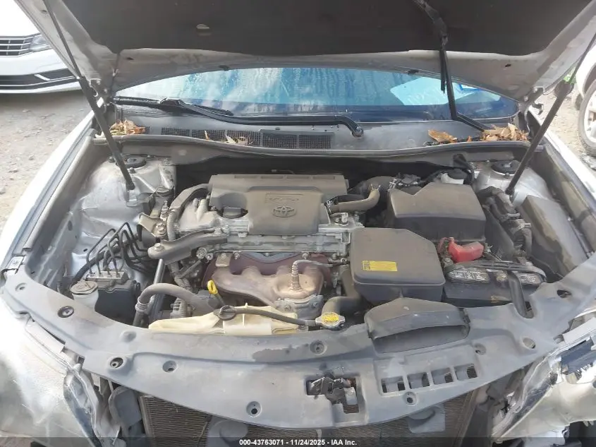 2012 TOYOTA CAMRY SE