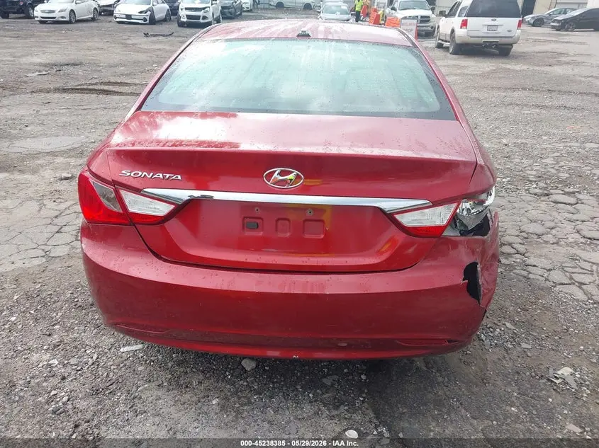 2013 HYUNDAI SONATA GLS