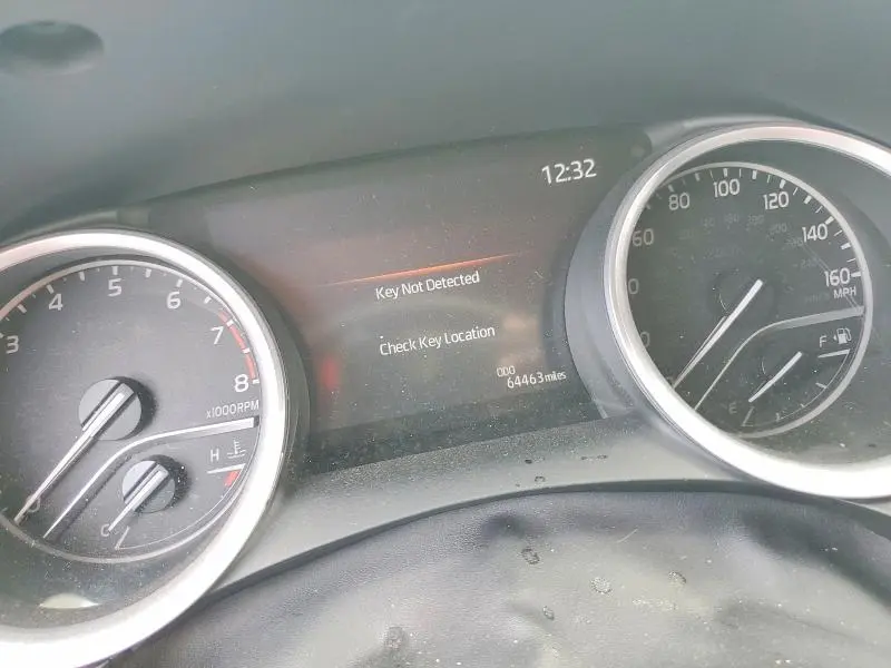 2024 TOYOTA CAMRY XLE  